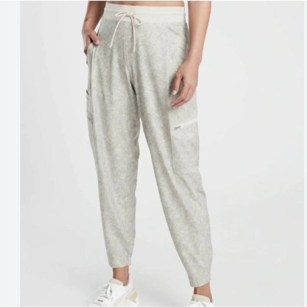 Athleta Venture  Printed Pants Size 0